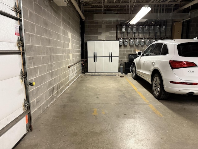 6 N May St Unit 403, Chicago, IL 60607 - parking deck with concrete block wall