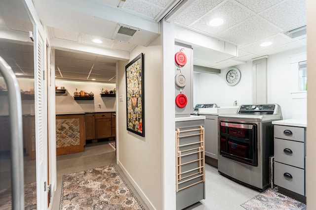 10 N Broadview Ave, Lombard, IL 60148 - bar area with a drop ceiling, washing machine and dryer, recessed lighting, and baseboards