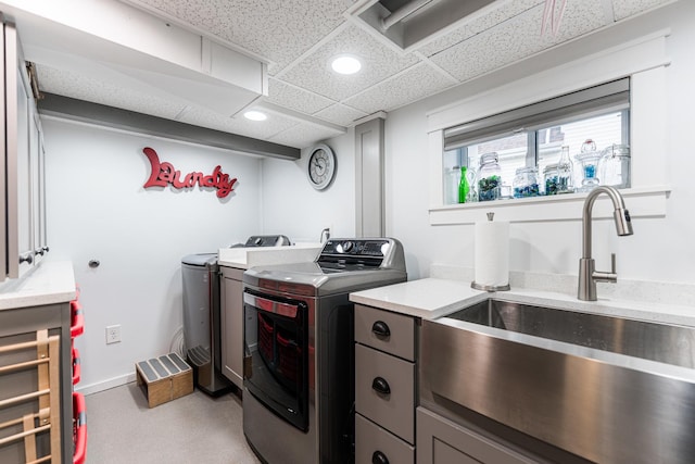 10 N Broadview Ave, Lombard, IL 60148 - laundry area with washer and clothes dryer and recessed lighting