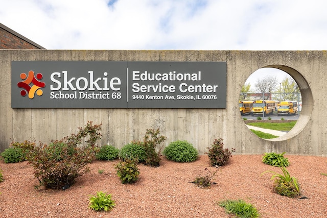 9330 Kolmar Ave, Skokie, IL 60076 - view of community / neighborhood sign