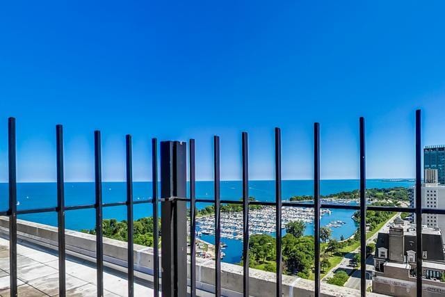 3550 N Lake Shore Dr Unit 1901, Chicago, IL 60657 - water view