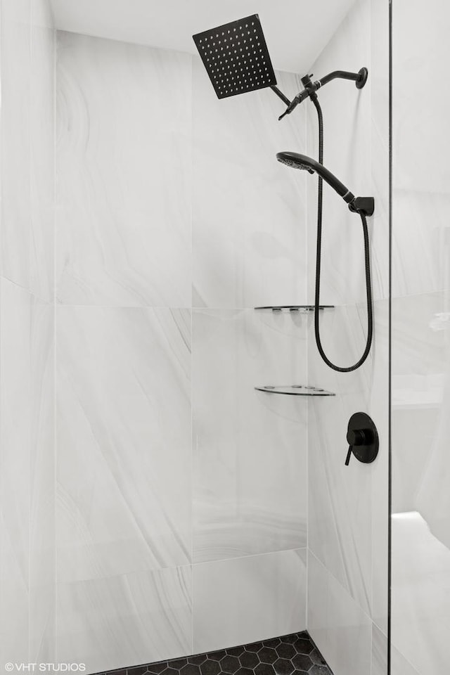 130 N Garland Ct Unit 2009, Chicago, IL 60602 - bathroom featuring tiled shower