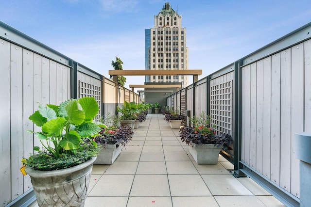 130 N Garland Ct Unit 2009, Chicago, IL 60602 - view of patio / terrace