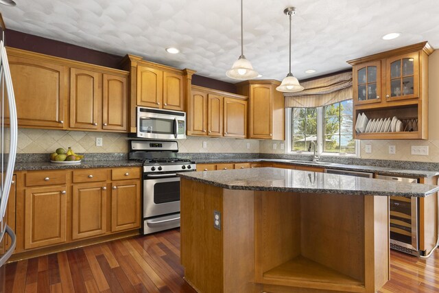 407 Muirfield Close, Poplar Grove, IL 61065