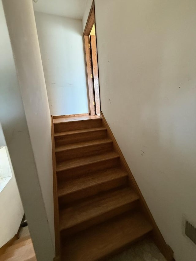 1235 S Mannheim Rd, Westchester, IL 60154 - view of staircase