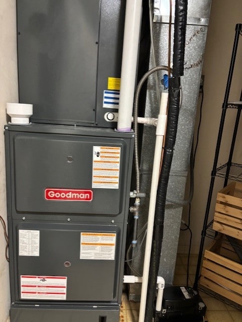 2112 Mayfair Rd, Champaign, IL 61821 - utilities featuring heating unit
