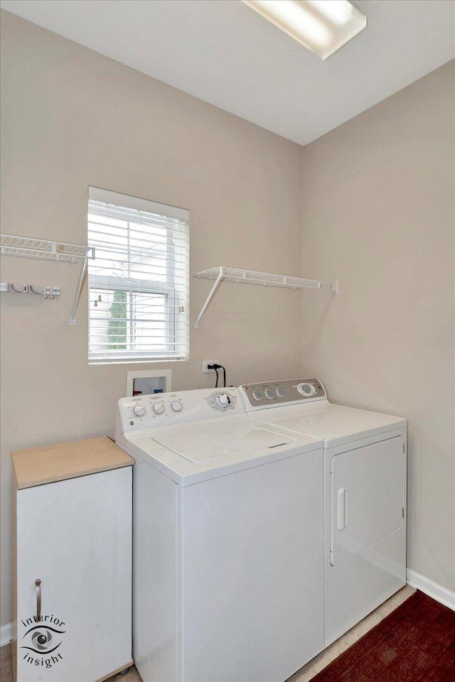 17022 S Creighton Dr, Lockport, IL 60441 - laundry area featuring washer and clothes dryer and baseboards