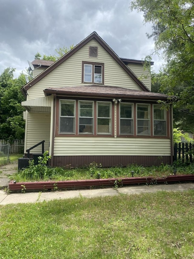 1306 Magnolia St, Rockford, IL 61104 - view of property exterior