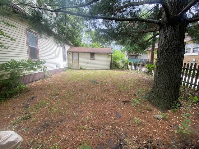 1306 Magnolia St, Rockford, IL 61104 - view of fenced backyard
