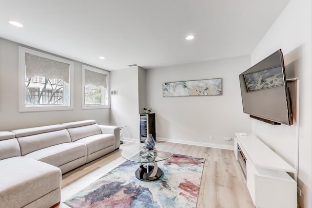2013 Valor Ct, Glenview, IL 60026 - living room featuring light wood-type flooring, recessed lighting, and baseboards