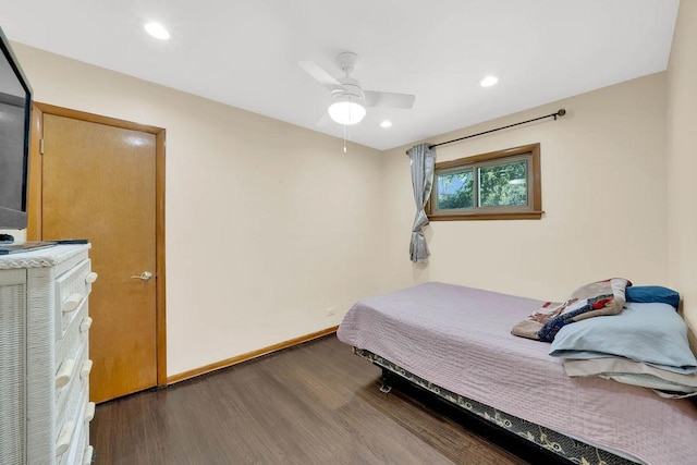 11400 S Ridgeland Ave, Worth, IL 60482 - bedroom featuring wood finished floors, recessed lighting, baseboards, and a ceiling fan