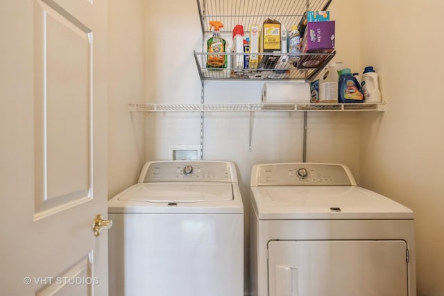2831 Granite Ct, Crystal Lake, IL 60012 - laundry area with washing machine and clothes dryer