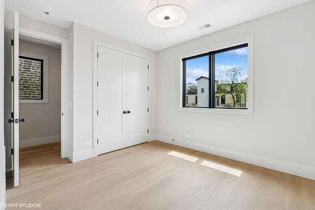 851 W Wolfram St Unit Ph, Chicago, IL 60657