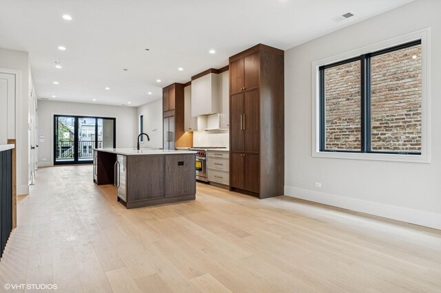 851 W Wolfram St Unit Ph, Chicago, IL 60657
