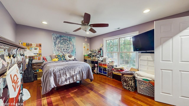 8N594 S Mclean Blvd, South Elgin, IL 60177 - bedroom featuring wood finished floors, a ceiling fan, and recessed lighting