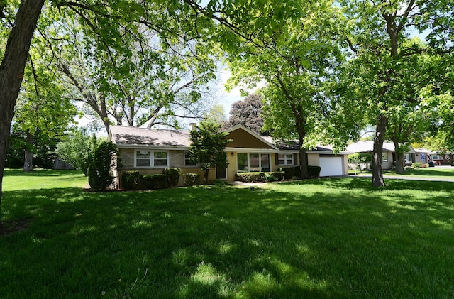 6N002 Laurel Dr, Medinah, IL 60157 - ranch-style house featuring an attached garage and a front lawn