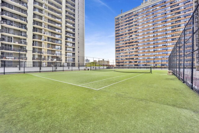 6033 N Sheridan Rd Unit 8E, Chicago, IL 60660 - view of tennis court