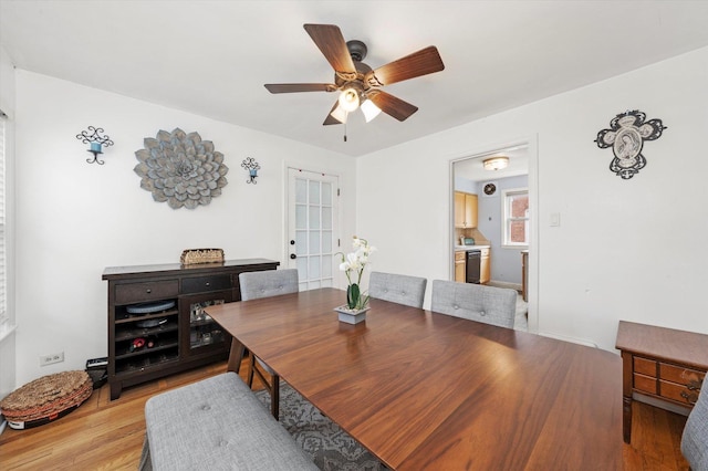 9141 S Albany Ave S, Evergreen Park, IL 60805 - dining area featuring light wood-style flooring and a ceiling fan