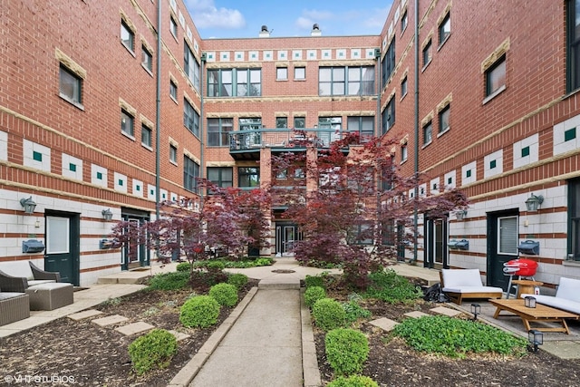 3721 N Sheffield Ave Unit B2, Chicago, IL 60613 - view of apartment building / complex
