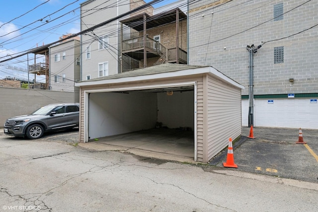 3721 N Sheffield Ave Unit B2, Chicago, IL 60613 - view of side of home featuring an outbuilding