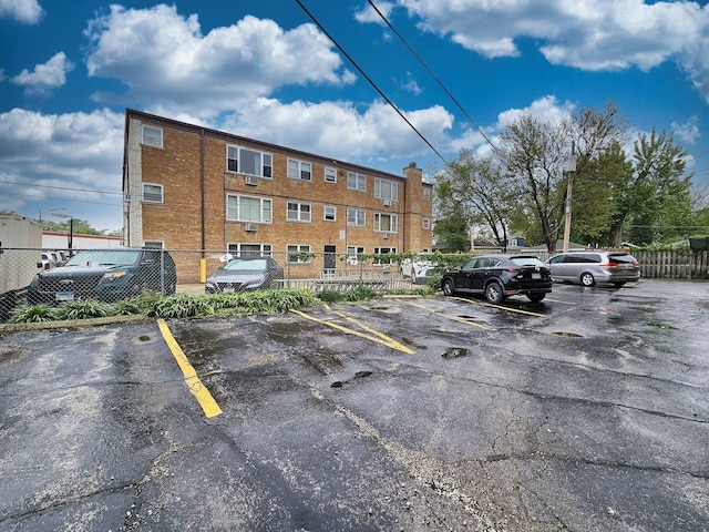 5816 N Nagle Ave Unit B, Chicago, IL 60646 - view of uncovered parking lot
