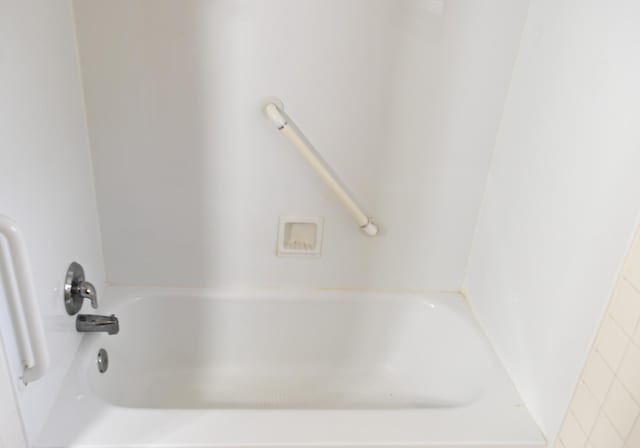 17315 Bryant Ln, Hazel Crest, IL 60429 - full bathroom featuring tub / shower combination