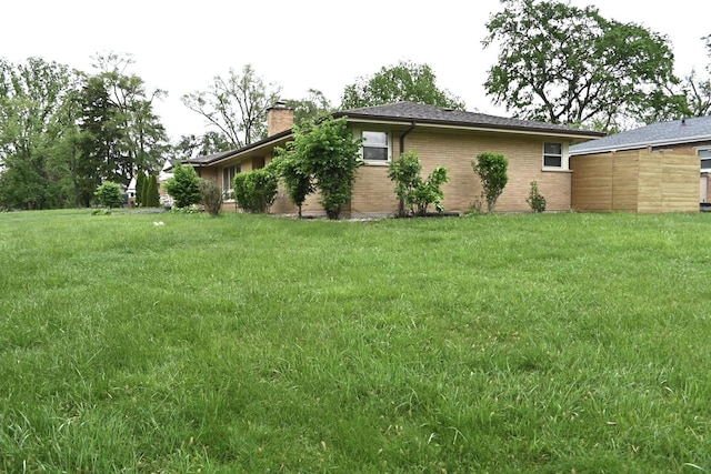 17315 Bryant Ln, Hazel Crest, IL 60429 - view of green lawn