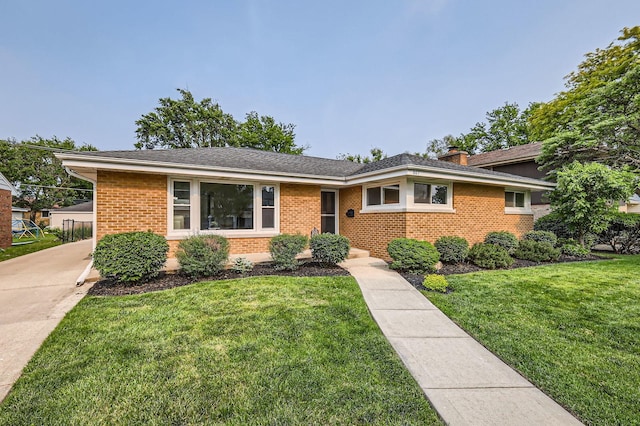 807 S Saylor Ave, Elmhurst, IL 60126 - photo 1