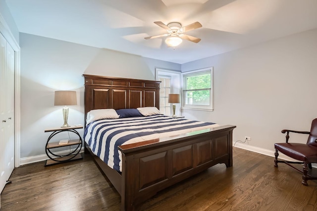 807 S Saylor Ave, Elmhurst, IL 60126 - bedroom with dark wood-type flooring, baseboards, and a ceiling fan