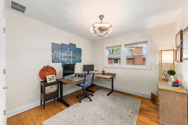 581 Summerdale Ave, Glen Ellyn, IL 60137 - office space with light wood finished floors and baseboards