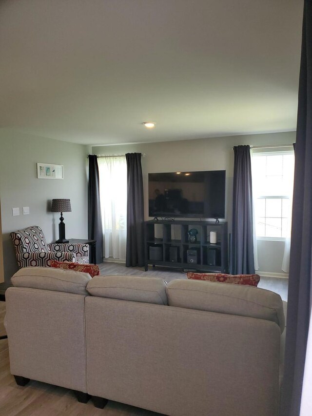 754 Westbury Dr, Cary, IL 60013 - living area featuring wood finished floors