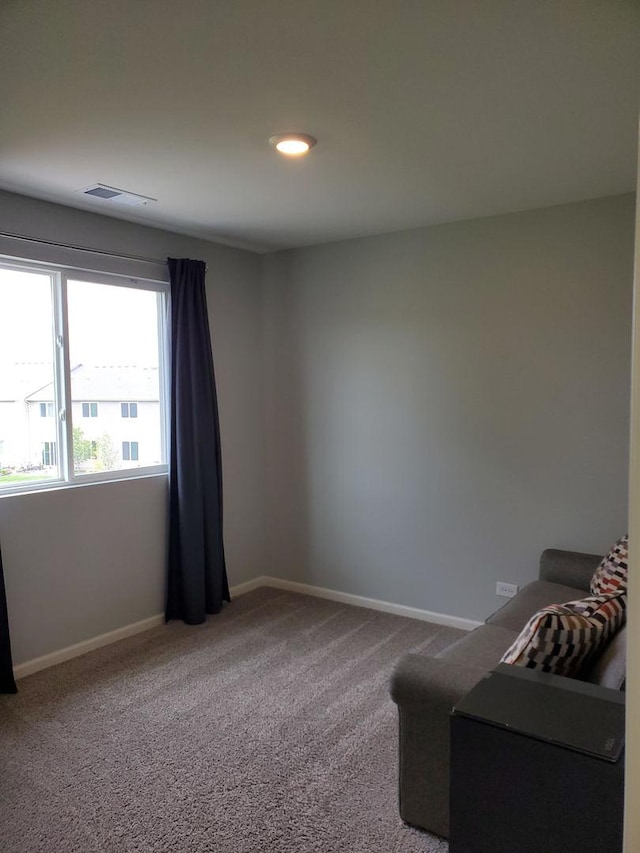 754 Westbury Dr, Cary, IL 60013 - living area featuring carpet floors and baseboards