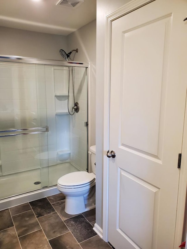 754 Westbury Dr, Cary, IL 60013 - full bathroom featuring a stall shower