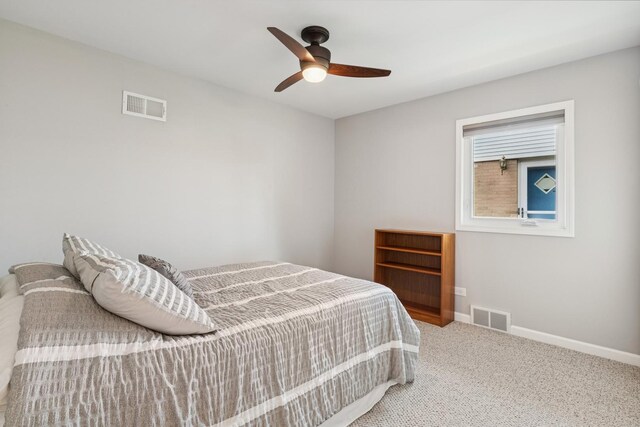 512 N Rose Ave, Park Ridge, IL 60068 - carpeted bedroom featuring baseboards and ceiling fan