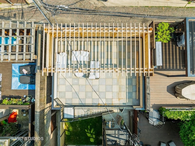 642 W Webster Ave Unit 1, Chicago, IL 60614 - view of stable