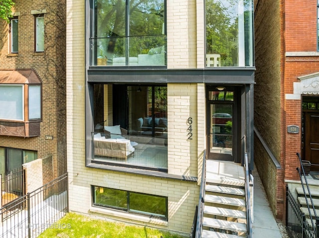 642 W Webster Ave Unit 1, Chicago, IL 60614 - entrance to property with brick siding