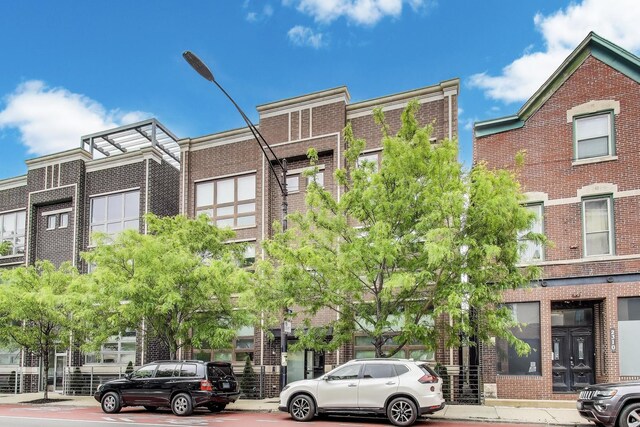2312 W Belmont Ave Unit 1W, Chicago, IL 60618 - view of building exterior