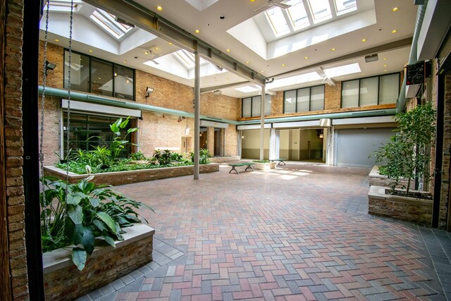 1727 S Indiana Ave Unit 214, Chicago, IL 60616 - community lobby with a towering ceiling and recessed lighting