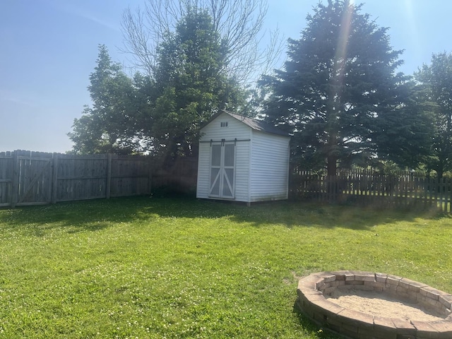 120 Harvest Glenn Dr, Davis Junction, IL 61020 - fenced backyard with a storage shed