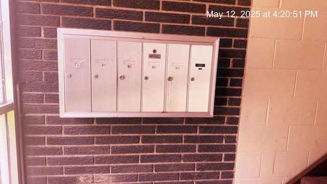 3145 Bernice Rd Unit 4, Lansing, IL 60438 - exterior view of mail area