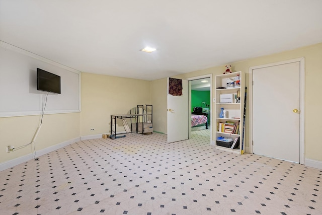 419 Glenshire Rd, Glenview, IL 60025 - playroom with baseboards