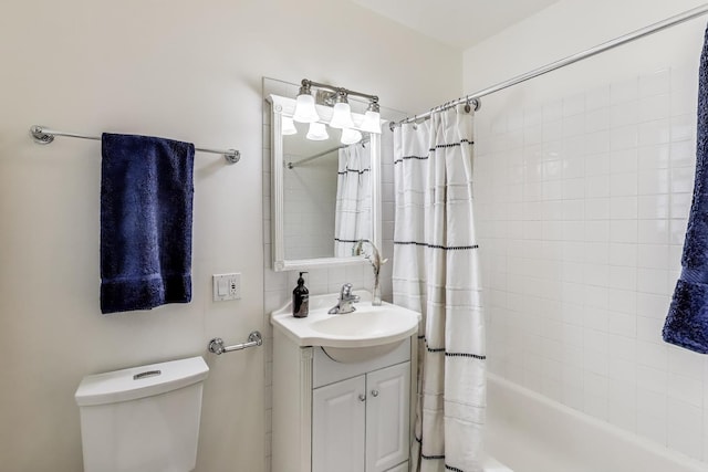1954 W George St Unit 2, Chicago, IL 60657 - full bath with vanity, shower / tub combo, and toilet