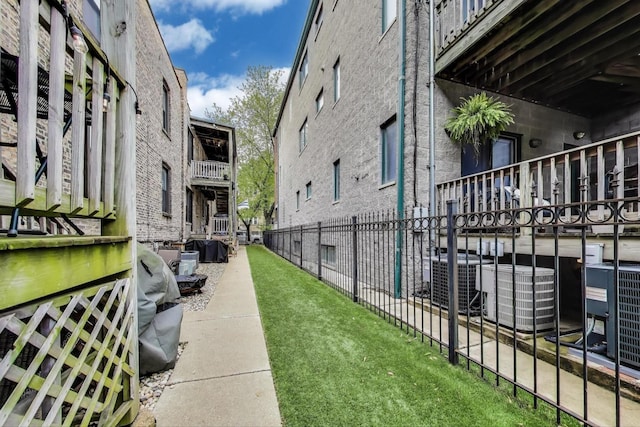 1954 W George St Unit 2, Chicago, IL 60657 - view of community