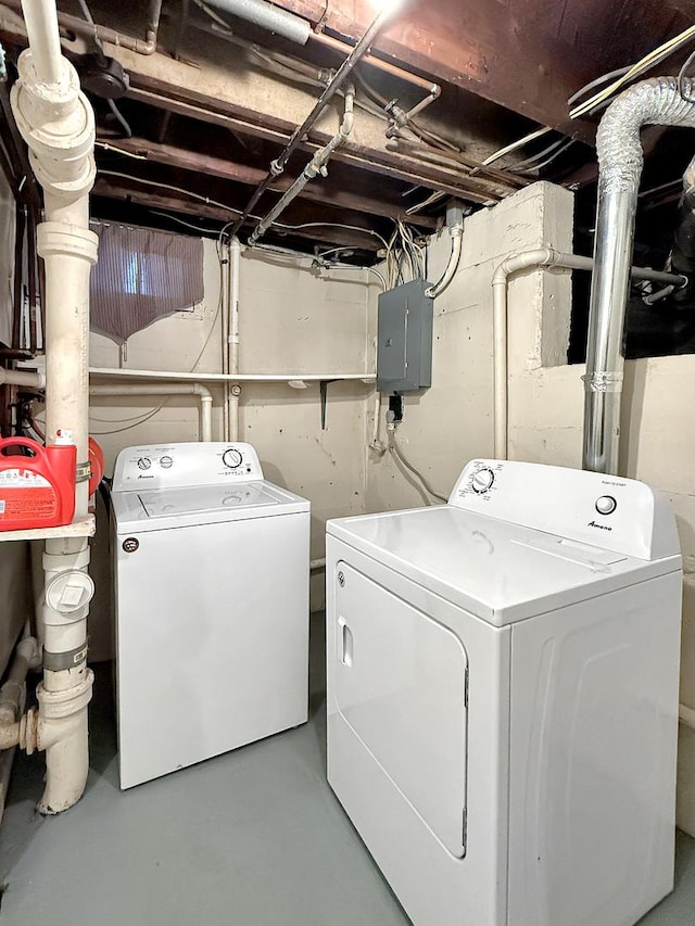 1351 W Stover St, Freeport, IL 61032 - laundry room with independent washer and dryer and electric panel