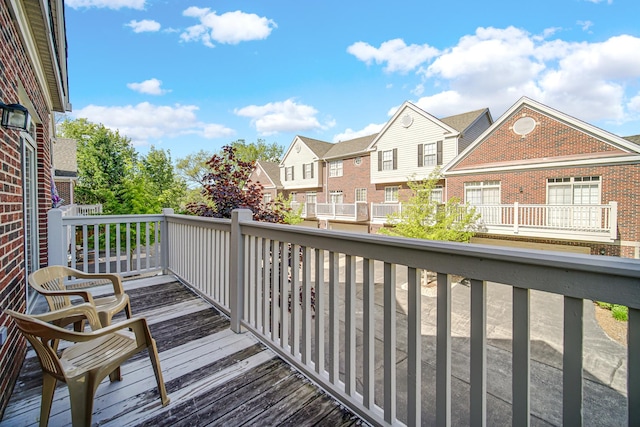 679 Prestwick Ln, Wheeling, IL 60090 - balcony featuring a residential view