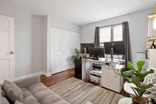 9737 N Fox Glen Dr Unit 5C, Niles, IL 60714 - office space featuring wood finished floors and baseboards