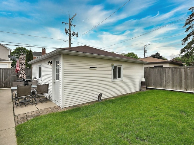 7513 W Isham Ave, Chicago, IL 60631 - rear view of property featuring a patio area