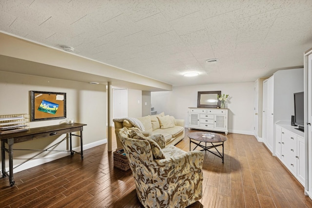 114 Washington St, Bloomingdale, IL 60108 - living area with wood finished floors and baseboards