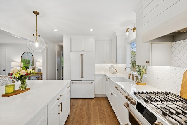 114 Washington St, Bloomingdale, IL 60108 - kitchen featuring white appliances, a sink, premium range hood, healthy amount of natural light, and recessed lighting
