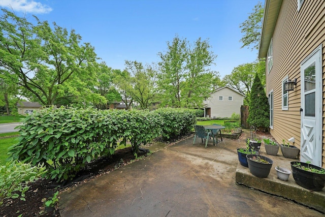 1136 S Naper Blvd, Naperville, IL 60540 - view of patio featuring outdoor dining area